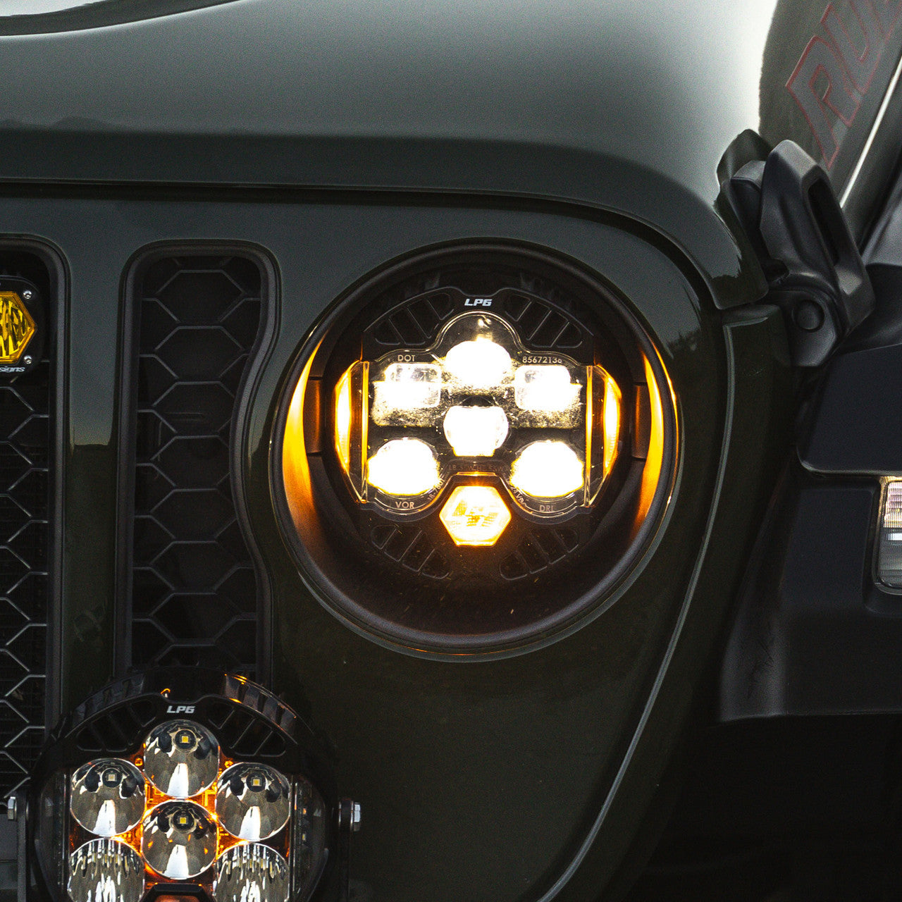 Kit de faros LED DOT LP6 - Jeep Wrangler JL 2018-2026; Gladiator JT 2020-2026; NOTA: con faros halógenos